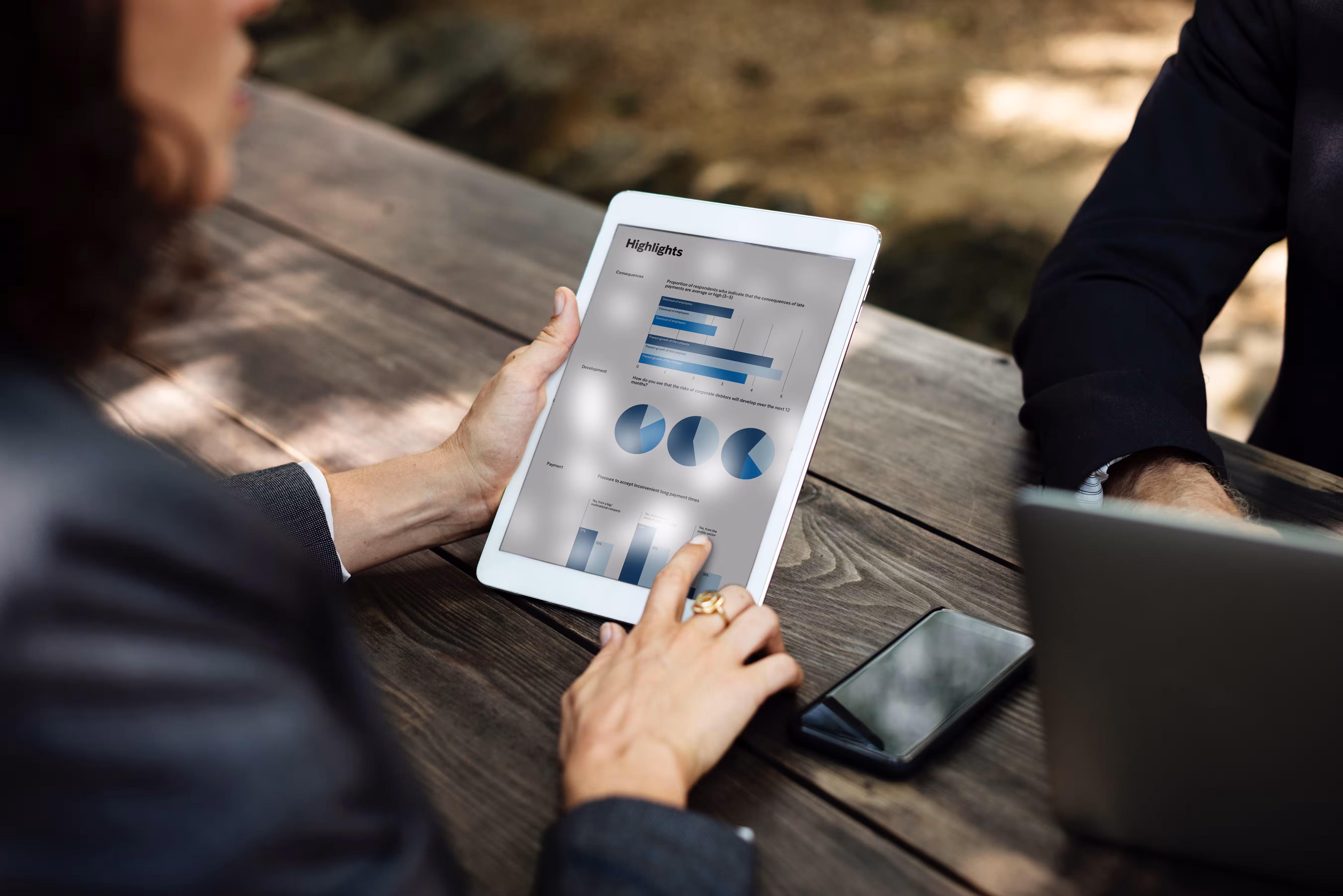 Intrum Presentation Imagery 001 RF